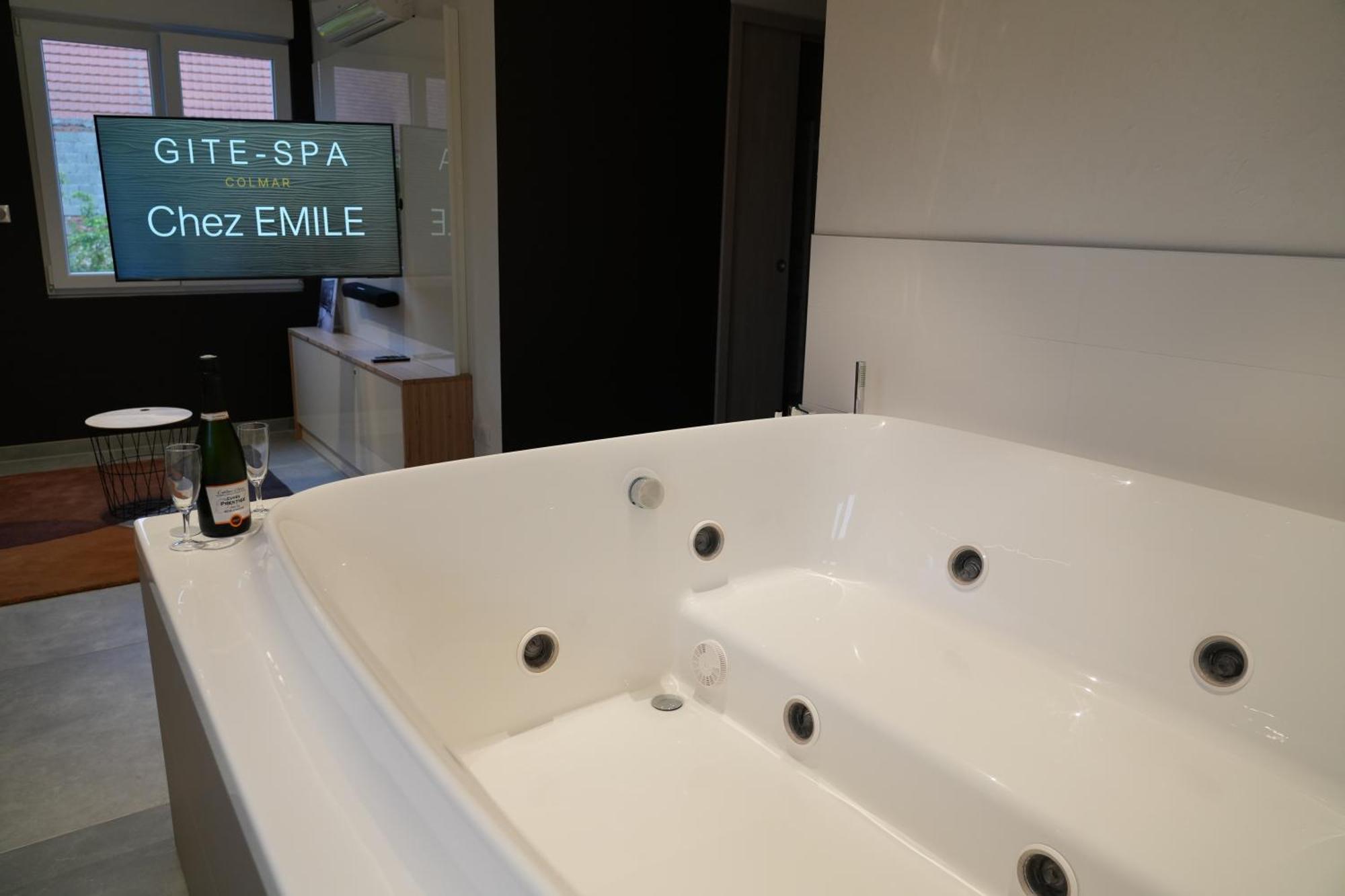 Gite Spa L'Atelier Emile - Spa Privatif - 5 Min Colmar Sainte-Croix-en-Plaine Luaran gambar