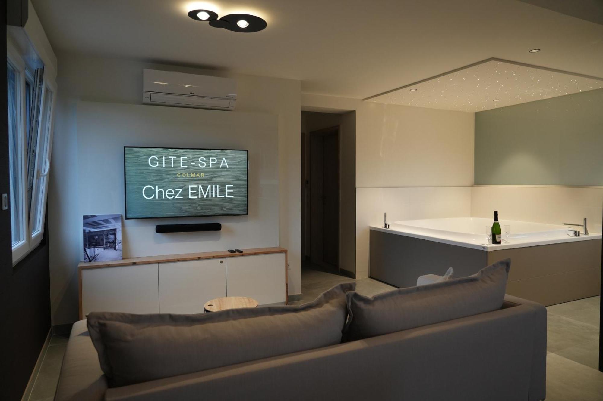 Gite Spa L'Atelier Emile - Spa Privatif - 5 Min Colmar Sainte-Croix-en-Plaine Bilik gambar